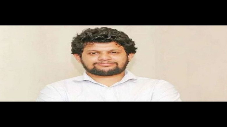 পদ ছাড়ার অনিশ্চয়তায় তথ্য উপদেষ্টা মাহফুজ আলম, বললেন— ‘কখন না