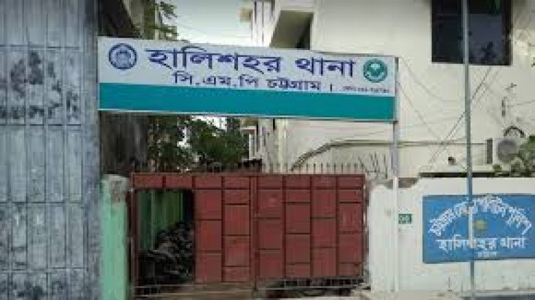 চট্টগ্রামে অন্ধকার সড়কে উচ্চগতির দুর্ঘটনা, ২ মোটরসাইকেল আরোহ