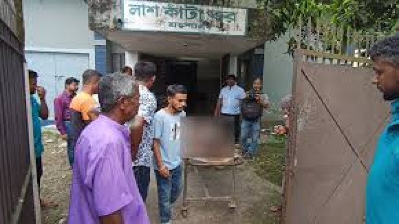 নির্মাণ ত্রুটিতে ভেঙে ফেলা হচ্ছে তিতাসের সেতুর গার্ডার 