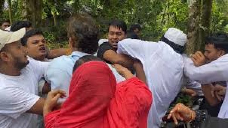 বাড়িভাড়া ও চিকিৎসা ভাতাসহ তিন দফা দাবিতে দ্বিতীয় দিনের মতো শ