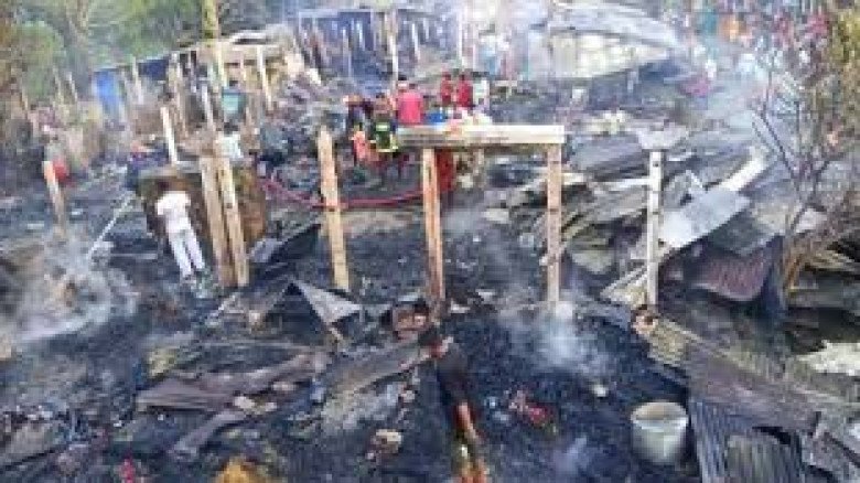 মিরপুরে ভয়াবহ অগ্নিকাণ্ডে নিখোঁজ নার্গিস, মায়ের আহাজারি