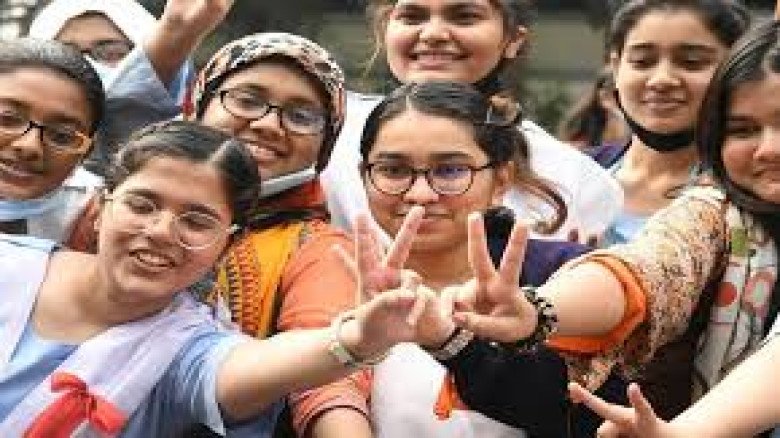 ২১ বছরের মধ্যে সর্বনিম্ন পাসের হার এইচএসসিতে, ফলাফলে বড় ধস