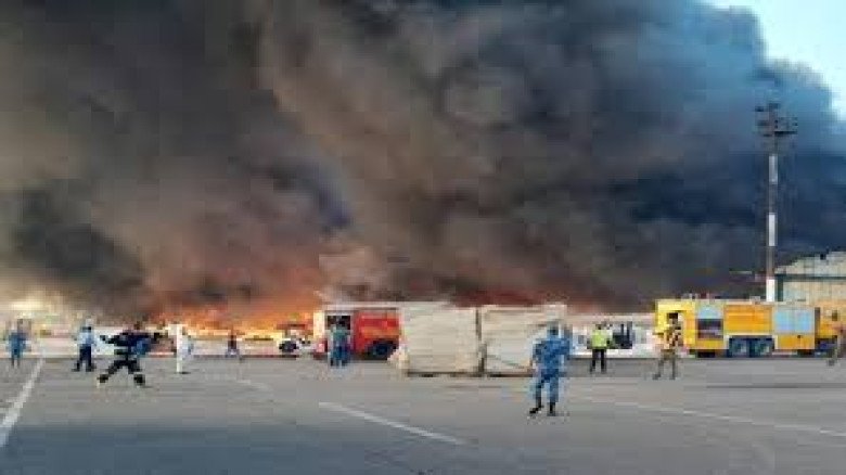 শাহজালাল বিমানবন্দরের কার্গো ভিলেজে ভয়াবহ আগুন, উড়োজাহাজ ওঠা