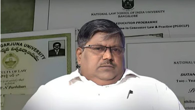 এক জীবনে ১৫০ ডিগ্রি! মায়ের কাছে দেওয়া প্রতিজ্ঞা রেখেছেন অধ্য