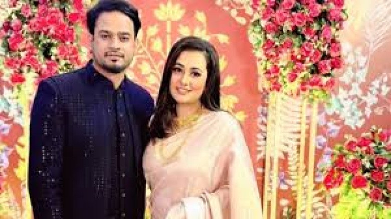 পূর্ণিমা–ববি: গুঞ্জনে মুখর ঢালিউড, প্রেম–বিচ্ছেদ না কি নিছক 