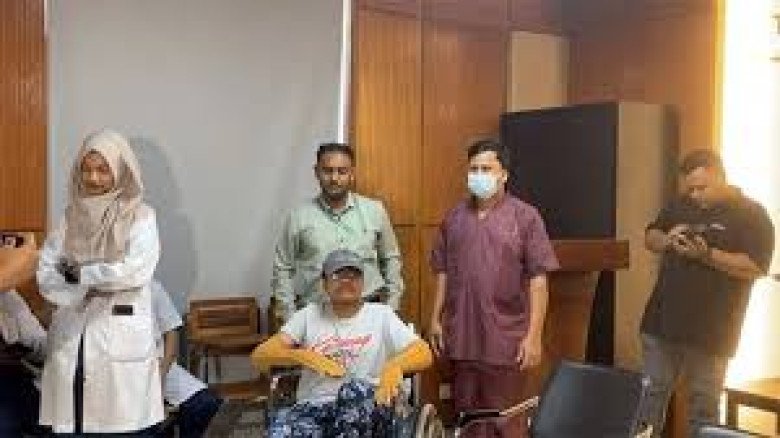 নাভিদ ৯৭ দিন চিকিৎসার পর বাড়ি ফিরল: ৩৬ বার অস্ত্রোপচার, ৮ ব