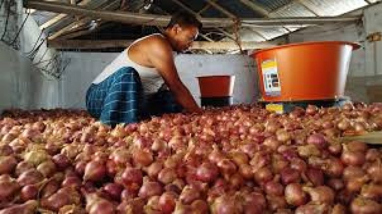 চট্টগ্রামে হঠাৎ বেড়েছে পেঁয়াজের দাম, এক মাসে বৃদ্ধি ৩০ টাকা 