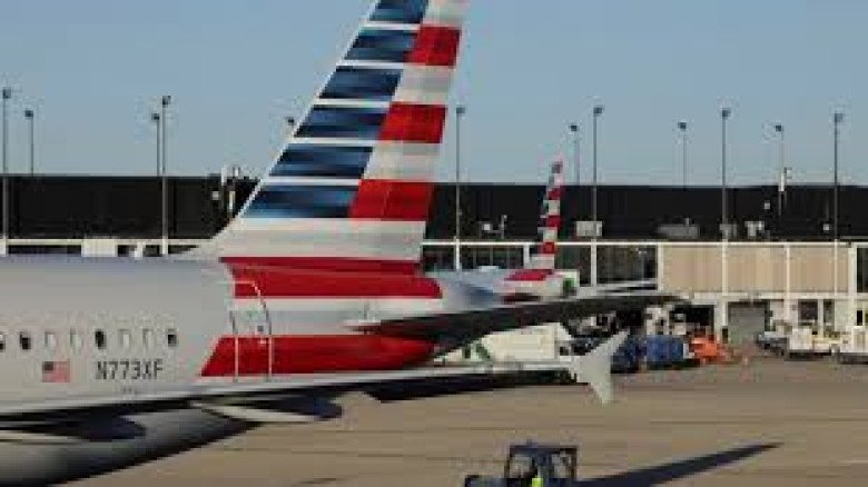 যুক্তরাষ্ট্রে শাটডাউনে ফ্লাইট চলাচলে চরম বিপর্যয়, পাঁচ হাজারের বেশি ফ্লাইট বাতিল ও দেরি...