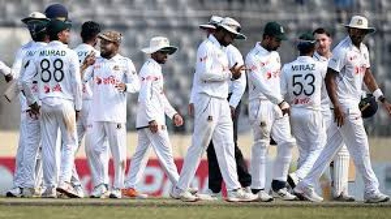 ক্যাম্ফারের লড়াই ব্যর্থ, মিরপুরে ২১৭ রানে জয় নিশ্চিত করে সির