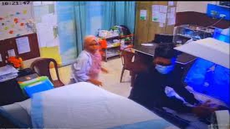 ঢাকার ভূমিকম্পে নবজাতকের পাশে দাঁড়ালেন দায়িত্বরত চিকিৎসক ও ন