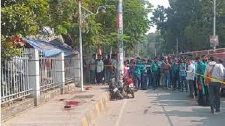 খুলনা দায়রা জজ আদালত ফটকে গুলিতে দুইজন নিহত