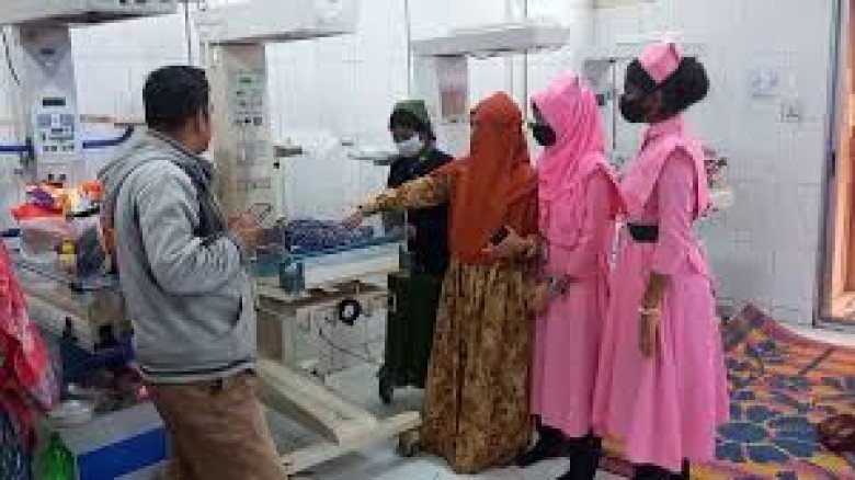 মাদারীপুরে শৌচাগার থেকে উদ্ধার নবজাতক হাসপাতালে নিরাপদে, দত্তক নিতে আগ্রহী ২০ দম্পতি...