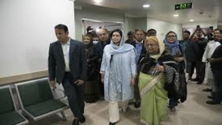 জুবাইদা রহমান খালেদা জিয়া দেখতে গেলেন এভারকেয়ার হাসপাতালে...