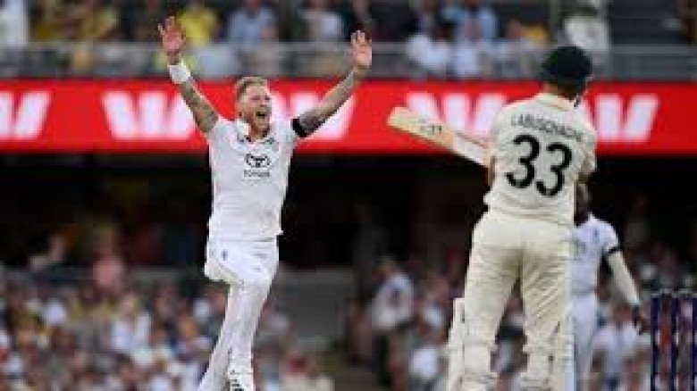 স্মিথ–ক্যারির দুর্দান্ত ফিল্ডিংয়ে ধস ইংল্যান্ডের, ব্রিসবেনে 