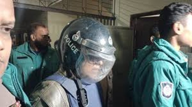 ইনকিলাব মঞ্চের হাদি হত্যা মামলায় পাঁচ দিনের রিমান্ডে আমিনুল 